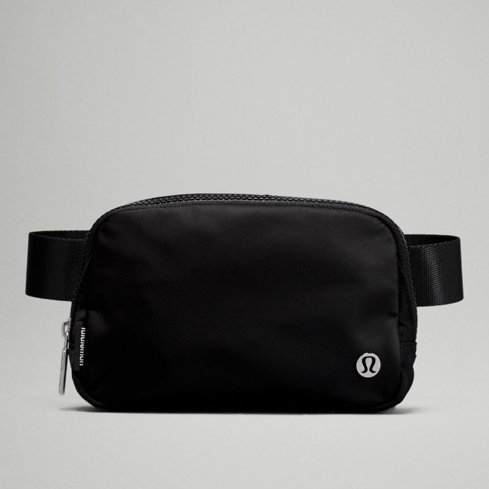 Lululemon Everywhere Belt Bag 1L - Black